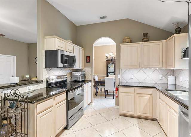 Property at 17126 Cutter Way, Crosby, TX 77532, 4 beds, 2 baths