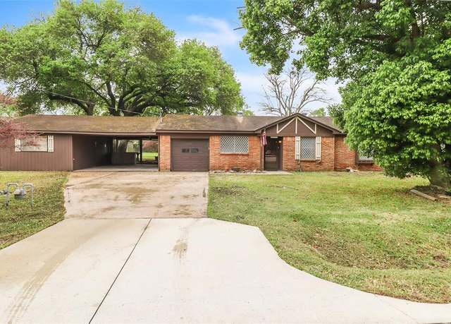Property at 2509 Bayou Ave, Baytown, TX 77520, 4 beds, 1.5 baths