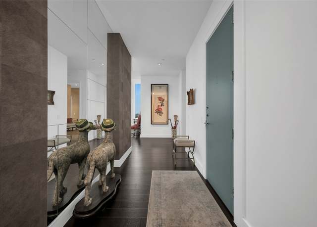 Property at 2727 Kirby Dr Unit 19L, Houston, TX 77098, 3 beds, 3.5 baths