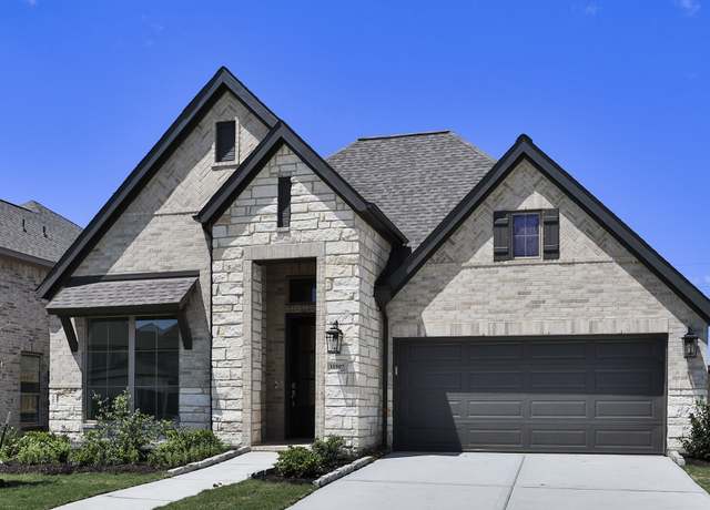 Property at 11907 Sawgrass Dr, Mont Belvieu, TX 77523, 4 beds, 3 baths