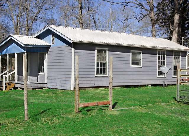 Property at 402 County Road 3708 St, Splendora, TX 77372, 2 beds, 1 bath