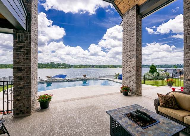 Property at 10696 S Lake Mist Ln, Willis, TX 77318, 4 beds, 3.5 baths