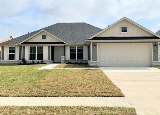 Property at 615 Greystone Ln, Angleton, TX 77515, 4 beds, 2 baths