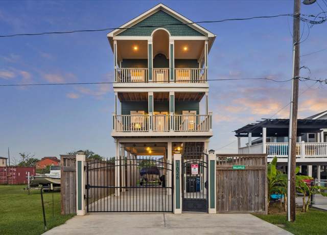 Property at 1026 20th St, San Leon, TX 77539, 3 beds, 3 baths
