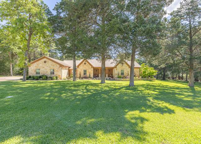 Property at 404 Saint Andrews Dr, New Ulm, TX 78950, 3 beds, 2 baths