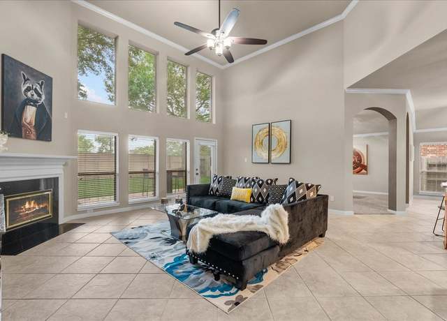 Property at 2512 Garnetfield Ln, Friendswood, TX 77546, 4 beds, 3 baths