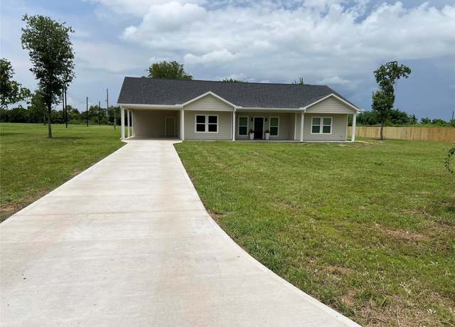 Property at 34052 Blinka Cir, Waller, TX 77484, 4 beds, 2 baths