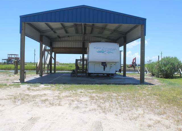 Property at 1241 Mabry St, Gilchrist, TX 77617