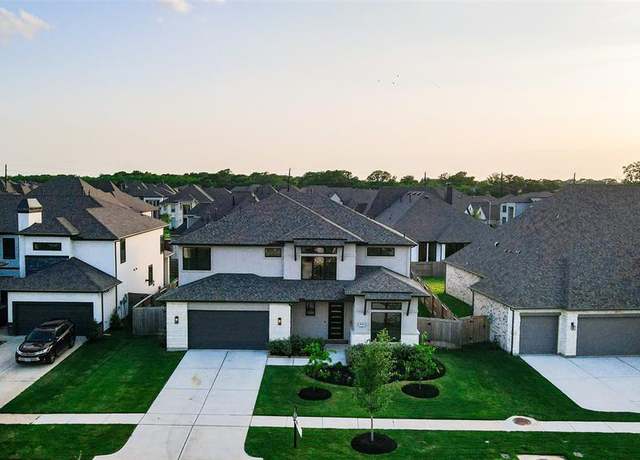 Property at 4835 Summer Place Ct, Fulshear, TX 77441, 5 beds, 5.5 baths