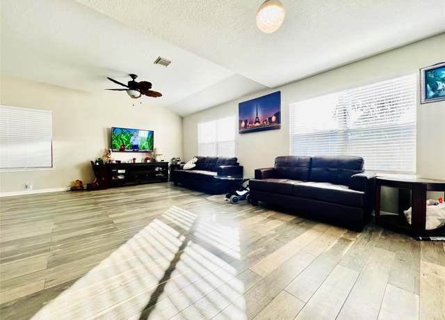 Property at 13415 Naples Bridge Rd, Sugar Land, TX 77498, 3 beds, 2.5 baths