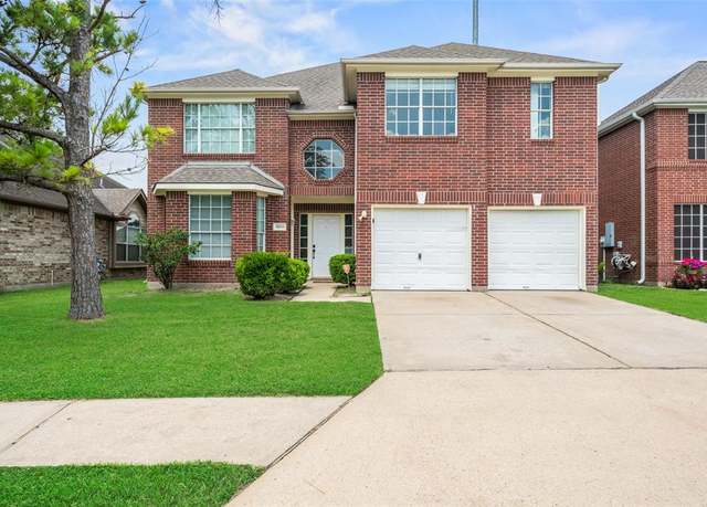 Property at 11011 Hunting Path Ct, Houston, TX 77065, 4 beds, 3 baths