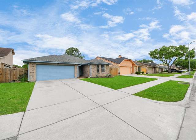 Property at 2026 Hickory Glen Dr, Missouri City, TX 77489, 3 beds, 2 baths