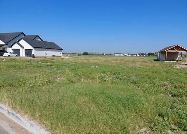 Property at 1101 Escondida Dr, San Juan, TX 77506