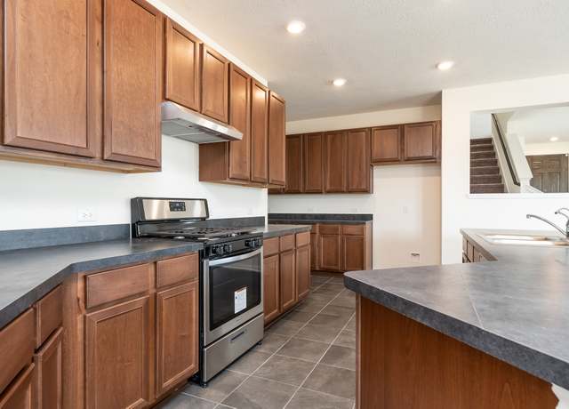 Property at 6120 Whitewing Rd, Rosenberg, TX 77469, 4 beds, 2.5 baths