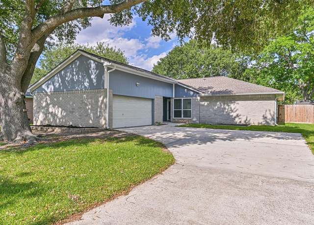 Property at 3915 Rosemont Dr, La Porte, TX 77571, 3 beds, 2 baths