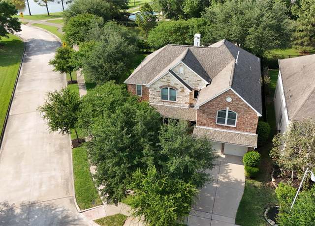Property at 18618 N Colony Shore Dr, Cypress, TX 77433, 4 beds, 3.5 baths