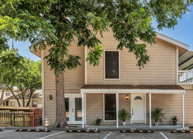 Property at 132 April Point Dr N, Conroe, TX 77356, 3 beds, 3 baths