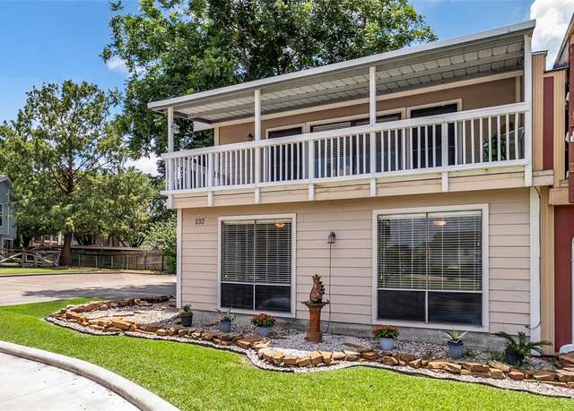 Property at 132 April Point Dr N, Conroe, TX 77356, 3 beds, 3 baths