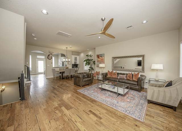 Property at 1239 W 22nd St Unit C, Houston, TX 77008, 3 beds, 3.5 baths