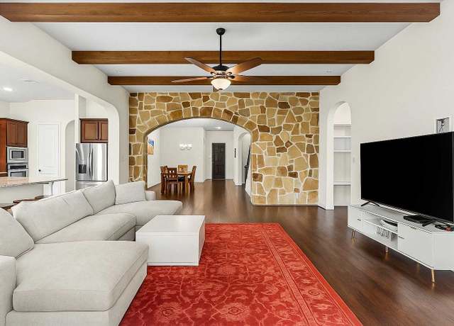 Property at 321 Westwood Dr, League City, TX 77573, 4 beds, 2 baths