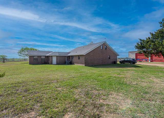 Property at 1195 Sens Rd, Sealy, TX 77474, 5 beds, 3 baths