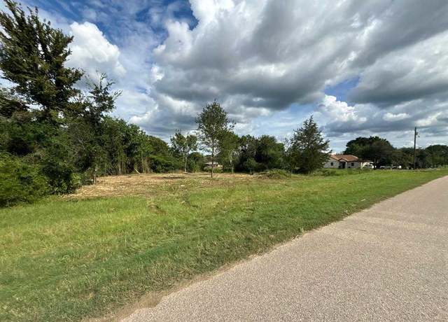 Property at 0 20th St, Hempstead, TX 77445