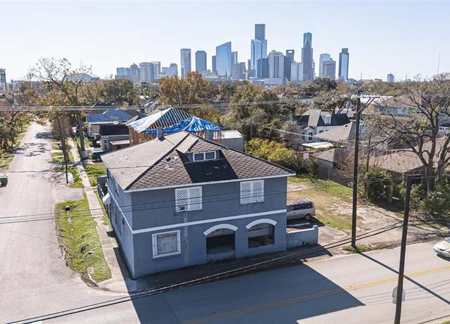 Property at 1310 Lorraine St, Houston, TX 77009, 10 beds, 1 bath
