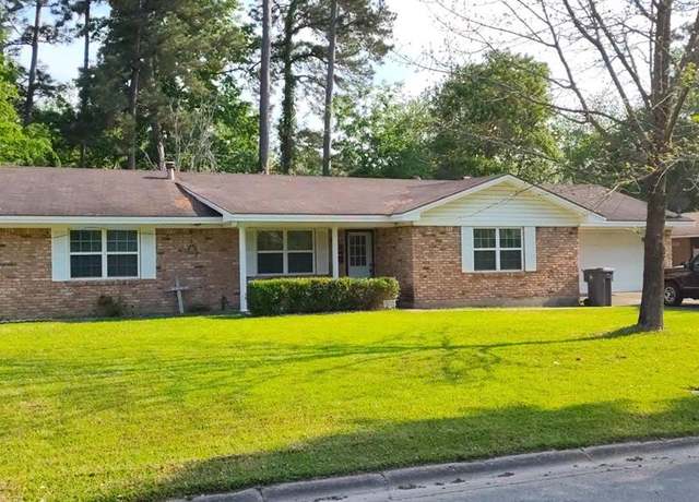 Property at 608 Willow Bend Dr, Lufkin, TX 75901, 3 beds, 2 baths
