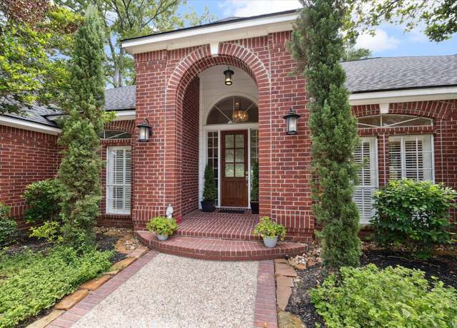 Property at 103 April Waters Dr W, Conroe, TX 77356, 3 beds, 2.5 baths