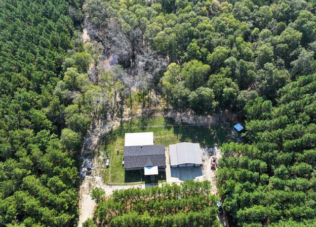 Property at 920 Menard Chapel Rd, TX 77351, 3 beds, 2 baths