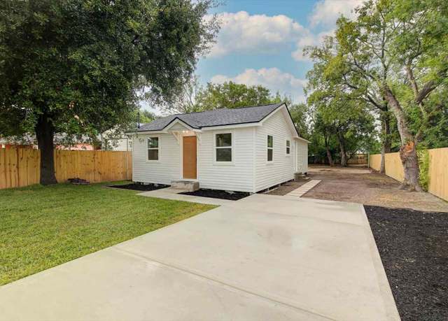 Property at 2805 2nd Ave N, Texas City, TX 77590, 3 beds, 2 baths