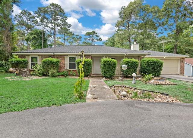 Property at 134 Greenbriar Dr, Magnolia, TX 77355, 3 beds, 2 baths