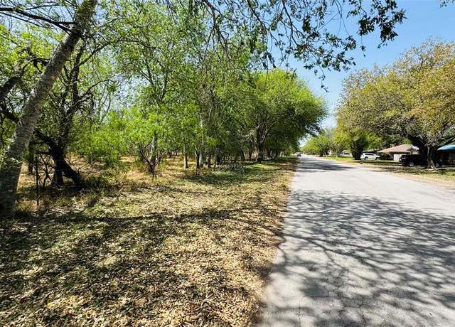 Property at Lot 26/27 10th St, Premont, TX 78375