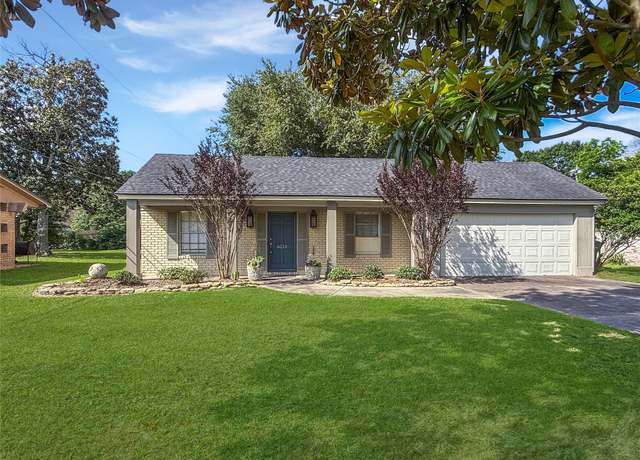 Property at 6215 Westgate Dr, Beaumont, TX 77706, 3 beds, 2 baths