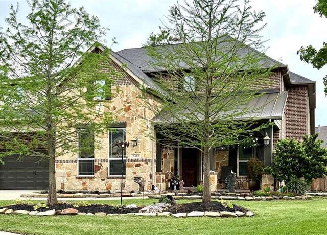 Property at 34315 E Short Leaf Pine Court Ct, Pinehurst, TX 77362, 4 beds, 3.5 baths
