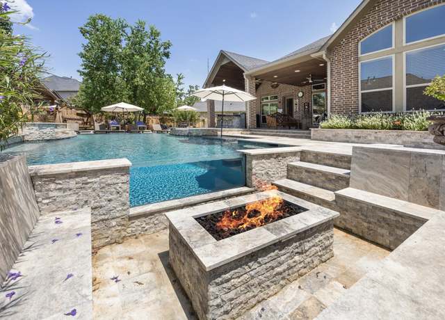 Property at 34315 E Short Leaf Pine Ct, Pinehurst, TX 77362, 4 beds, 3.5 baths
