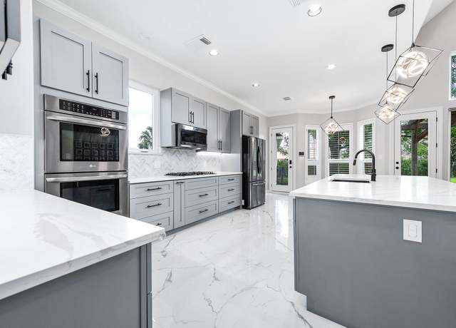 Property at 8903 Loch Lomond Ct, Houston, TX 77096, 5 beds, 4.5 baths