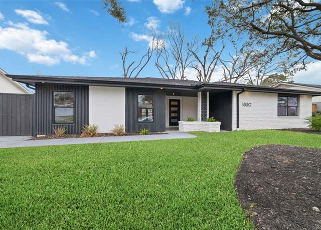 Property at 1830 Locksford St, Houston, TX 77008, 3 beds, 2 baths