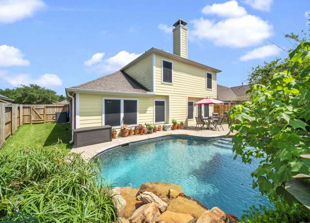 Property at 2223 Caroline Park Ln, Spring, TX 77386, 4 beds, 2.5 baths