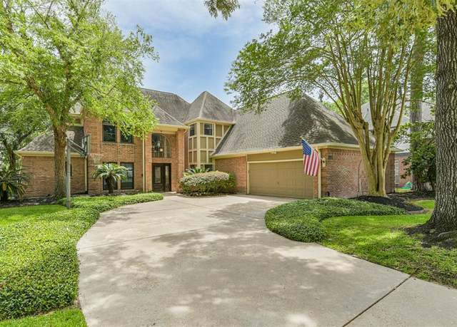Property at 8410 Atascocita Lake Way, Humble, TX 77346, 5 beds, 3.5 baths