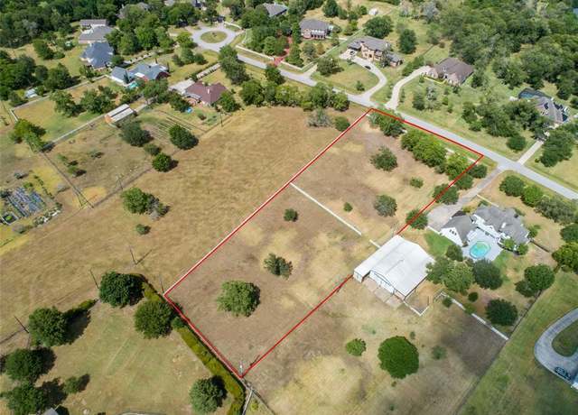 Property at 7318 Rolling Meadow Dr, Richmond, TX 77469