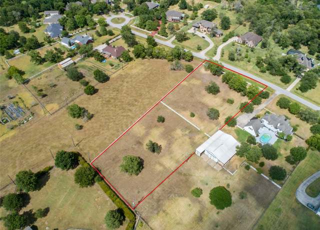 Property at 7318 Rolling Meadow Dr, Richmond, TX 77469
