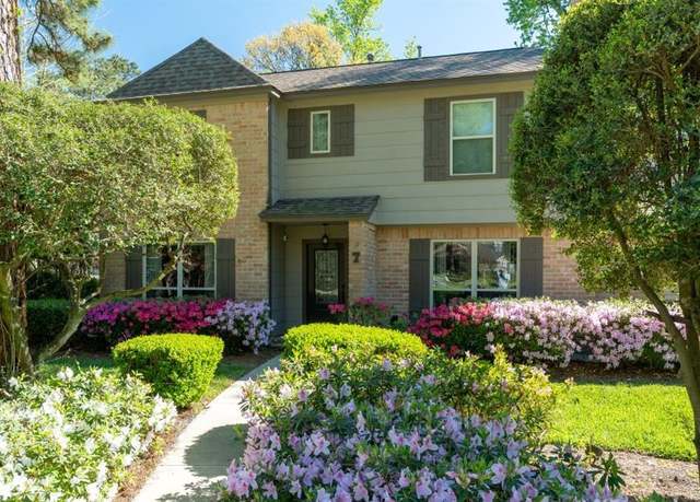 Property at 7 E Torch Pine Cir, The Woodlands, TX 77381, 3 beds, 2.5 baths