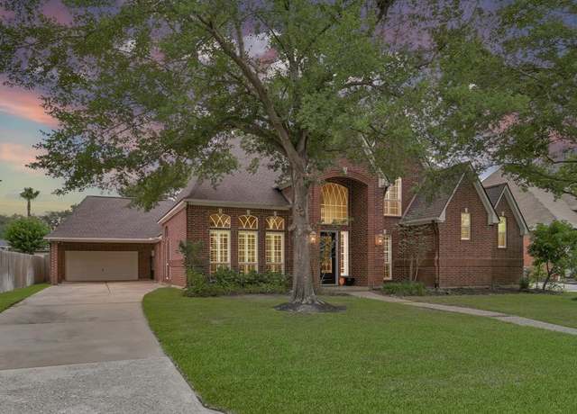 Property at 17114 Bur Oak Ct, Spring, TX 77379, 4 beds, 3.5 baths