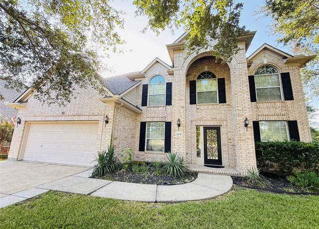 Property at 4442 Chestnut Cir, Friendswood, TX 77546, 5 beds, 3.5 baths