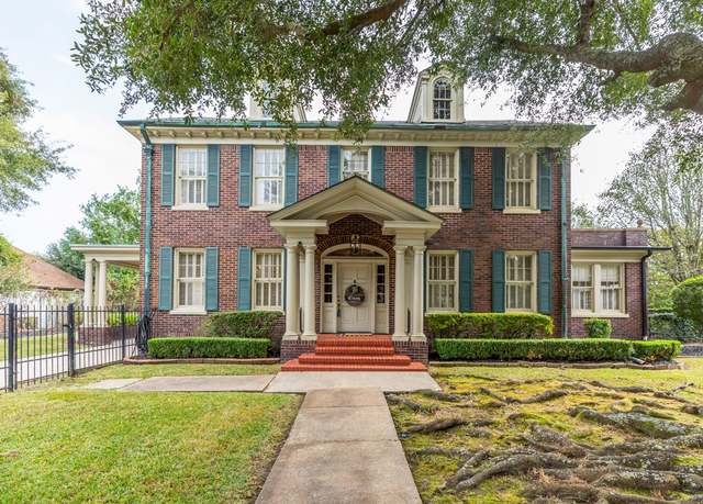 Property at 700 20th St, Beaumont, TX 77706, 3 beds, 2 baths