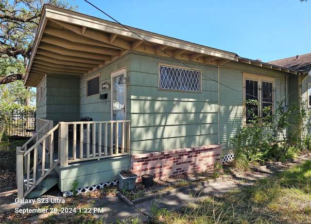 Property at 517 Sampson St, Houston, TX 77003, 3 beds, 1.5 baths