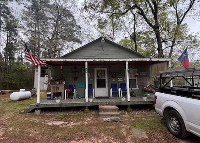Property at 14630 Willingham Ln, Conroe, TX 77306, 3 beds, 1 bath