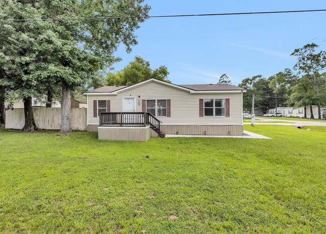 Property at 12969 Aspen Way, Willis, TX 77318, 3 beds, 2 baths