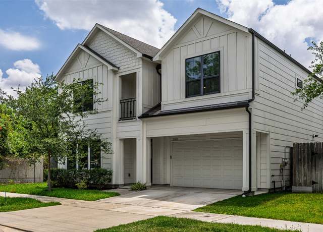 Property at 2305 Langston St, Houston, TX 77007, 3 beds, 2.5 baths